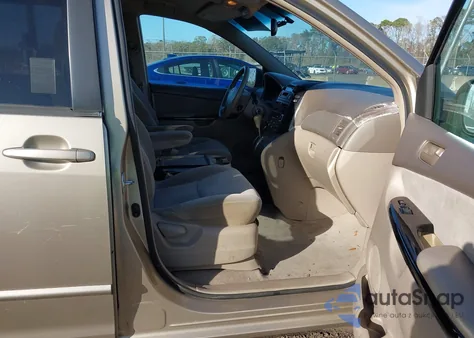 2004 Toyota Sienna Le z USA, uszkodzony, nr VIN 5TDZA23C34S166621